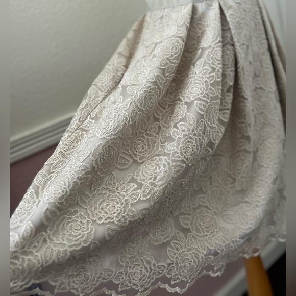 Formal jeweled dress size 8 - Picture 6 of 14